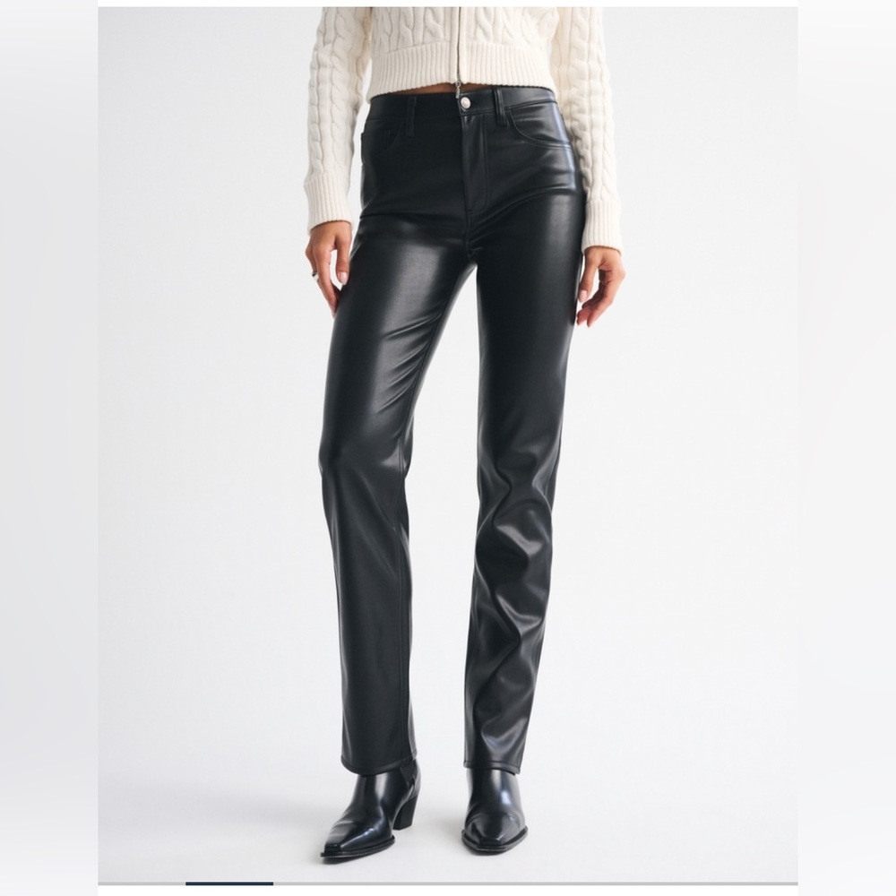 Abercrombie & Fitch 90s straight ultra high rise vegan leather pants